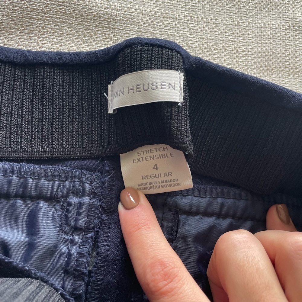 Women's PullOn Elastic Waist Van Heusen Navy Dress Pants - Sz. 4 - Picture 2 of 5